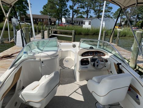 1998 Sea Ray 210 Sundeck Power boat for sale in Fairfax, VA - image 1 